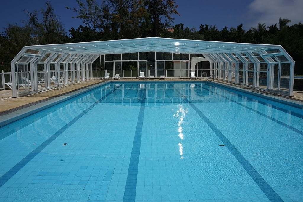 Commercial Glass Pool Enclosures